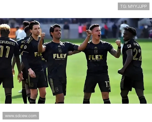 科罗拉多大胜洛杉矶 纳瓦罗双响曼约马进球